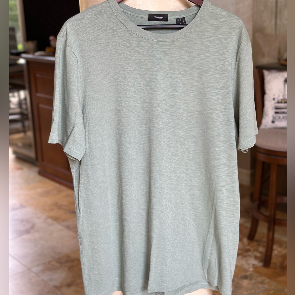 Men’s Theory Basic Tee